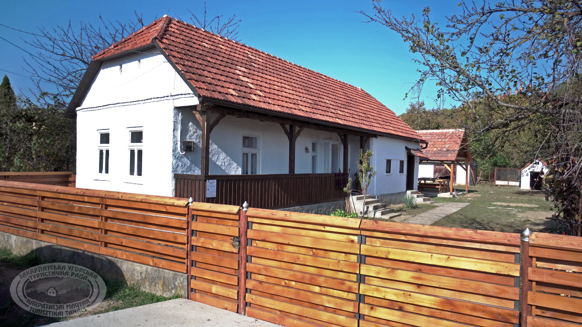 У Мужієві відкрили сільський музей-садибу