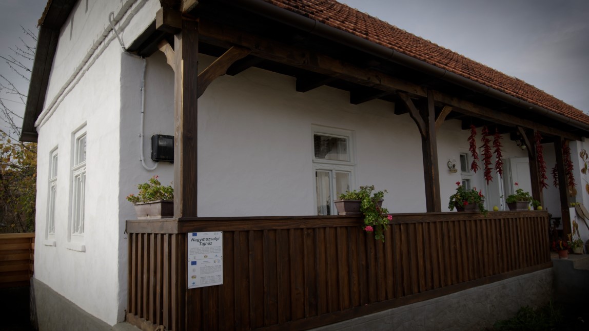 Muzhievo Country House